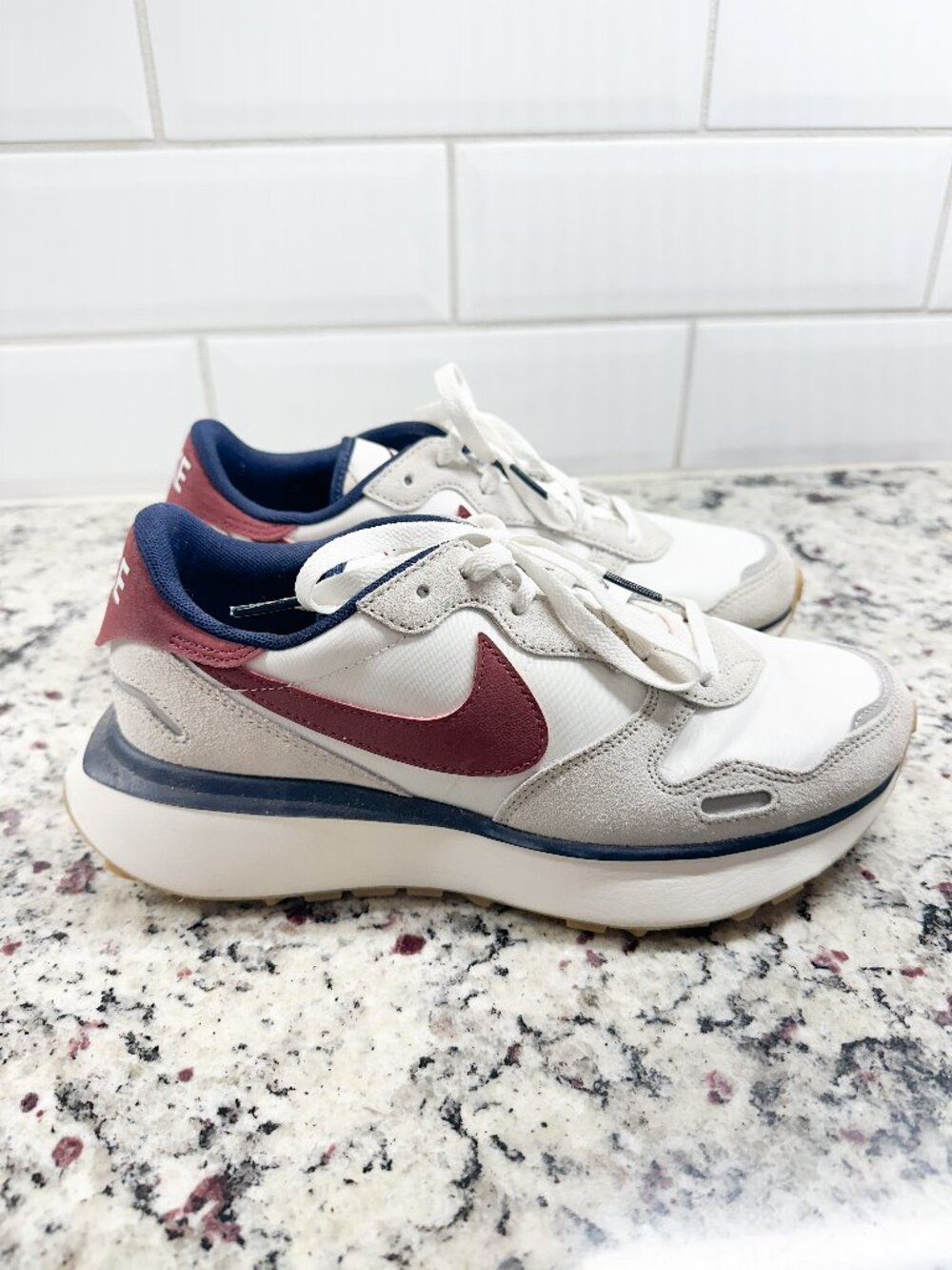 Nike Waffle Debut Sneakers White Burgundy Navy Women's Size 8